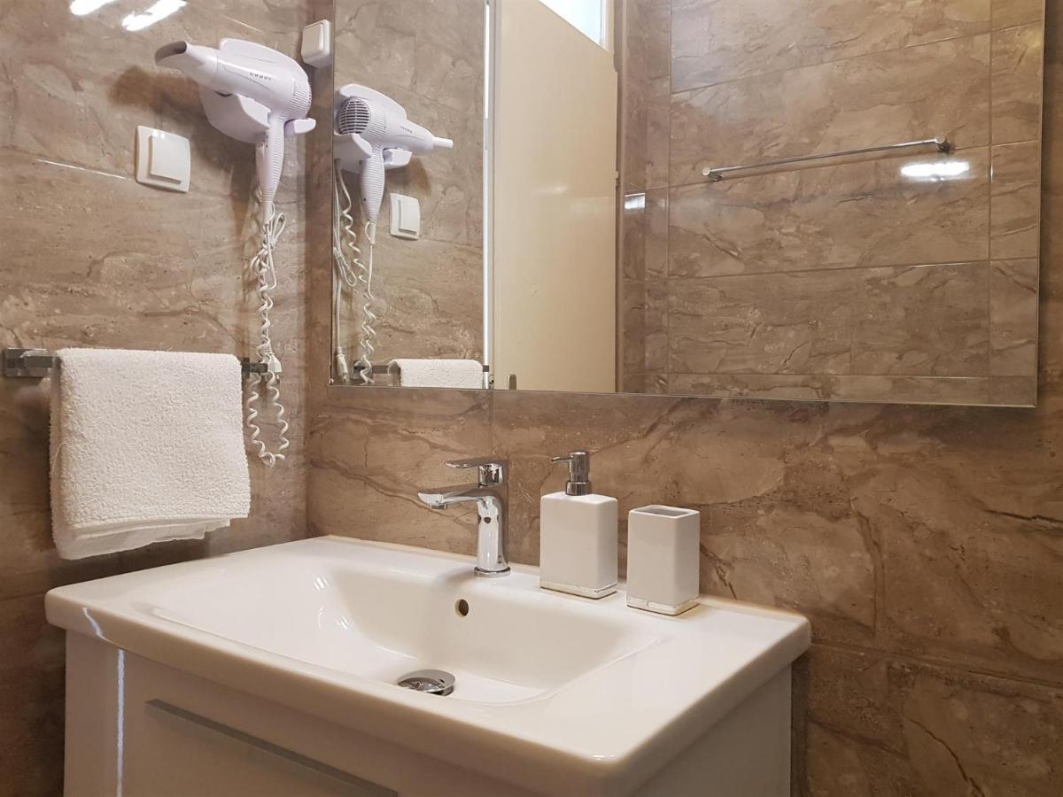 Holiday House Rosalia With Seaview And Swimming Pool Suzan Екстер'єр фото