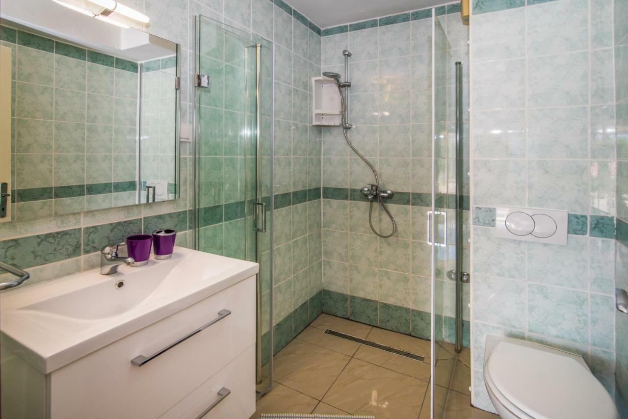 Holiday House Rosalia With Seaview And Swimming Pool Suzan Екстер'єр фото