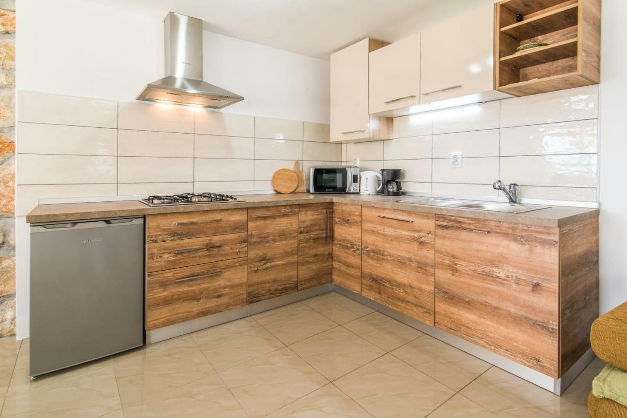 Holiday House Rosalia With Seaview And Swimming Pool Suzan Екстер'єр фото